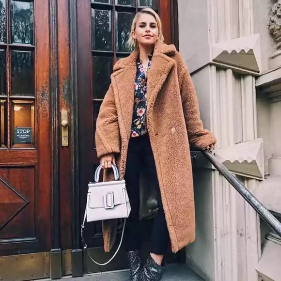 NEVER BEEN WORN “ Teddy Coat” - Picture 2 of 4